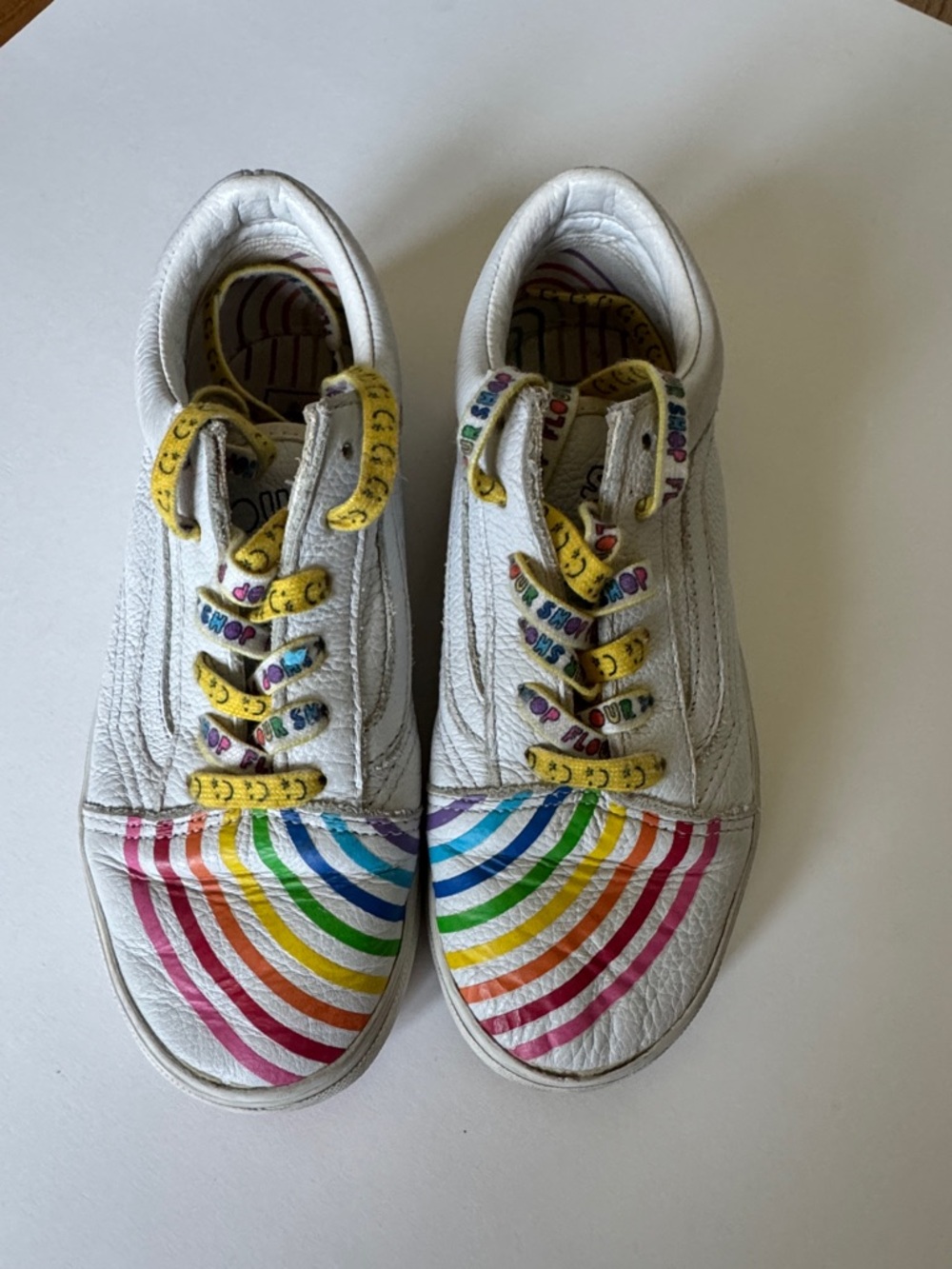 Vans Flour Shop by Amirah Kassem Rainbow Sneaker’s